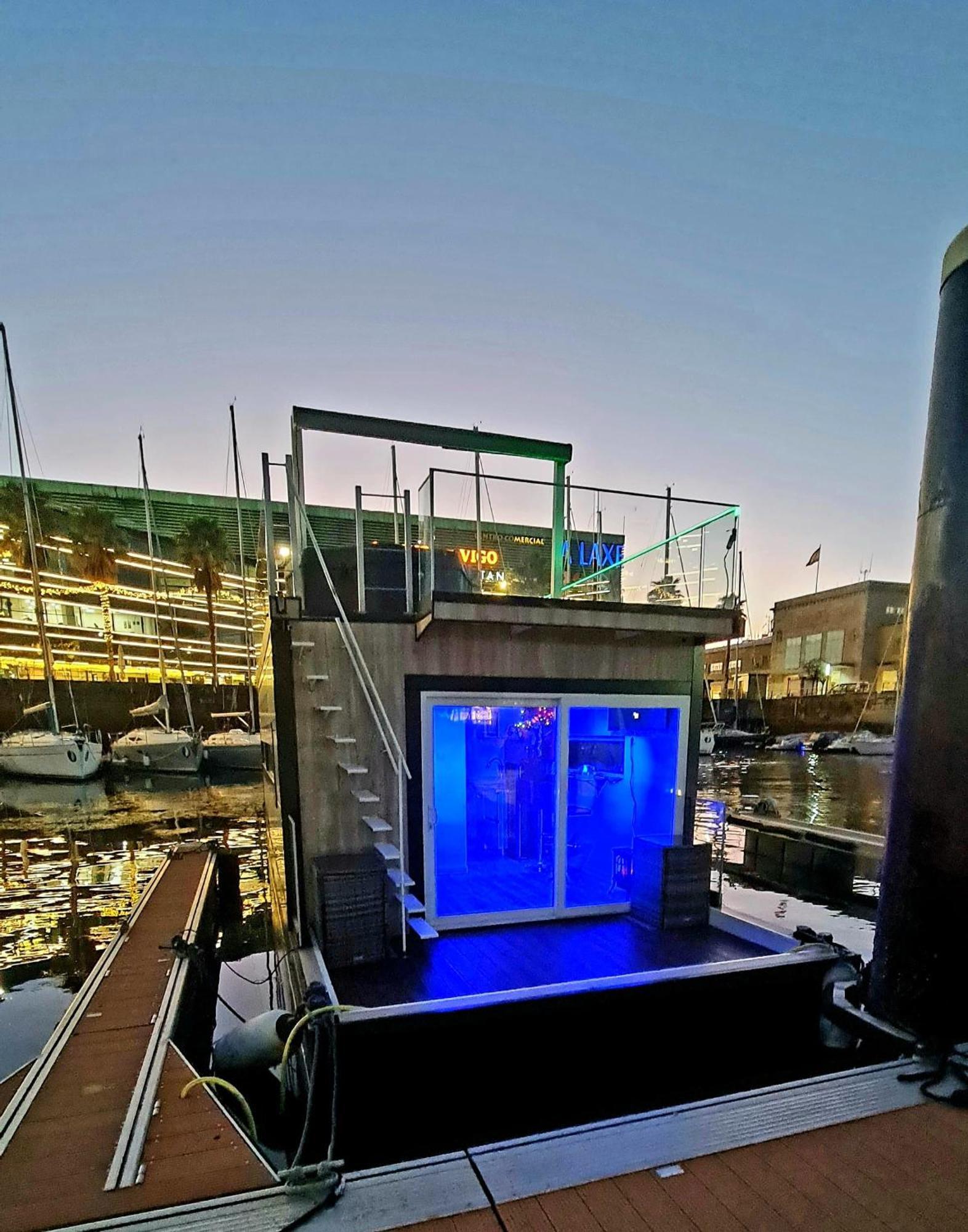 Barco-Apartamento En El Nautico De ヴィーゴ エクステリア 写真
