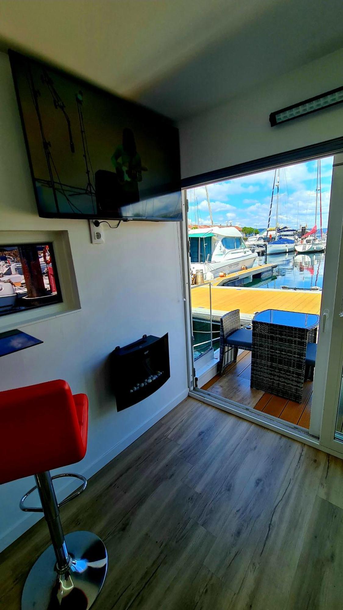 Barco-Apartamento En El Nautico De ヴィーゴ エクステリア 写真